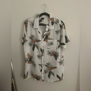 Cute, floral men’s shirt!
